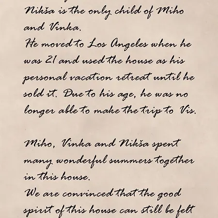 Seafronthouse Niksa, 2 Km From Vis Hébergement de vacances *