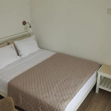 Seafronthouse Niksa, 2 Km From Vis *