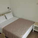 Seafronthouse Niksa, 2 Km From Vis *