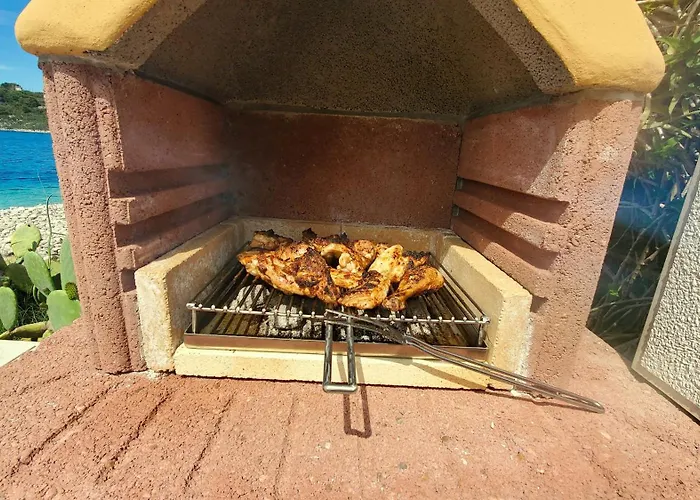 Tatil Evi Seafronthouse Niksa, 2 Km From Vis