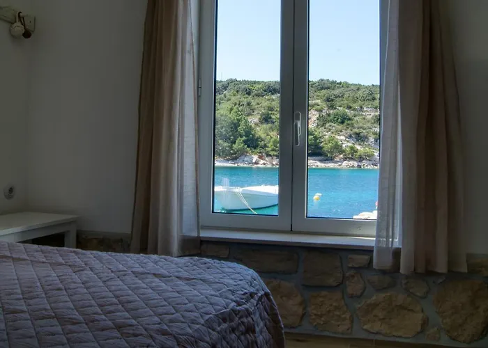 Tatil Evi Seafronthouse Niksa, 2 Km From Vis *