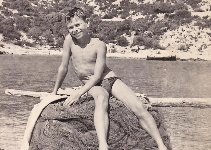 Seafronthouse Niksa, 2 Km From Vis Tatil Evi Rogacic