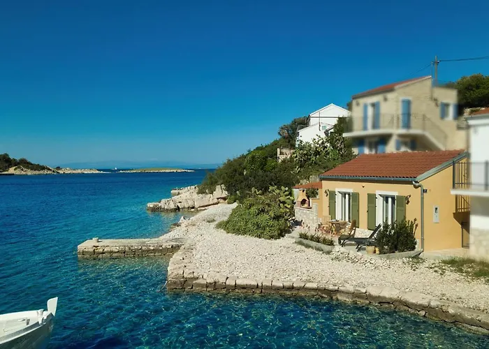 בית נופש Seafronthouse Niksa, 2 Km From Vis *